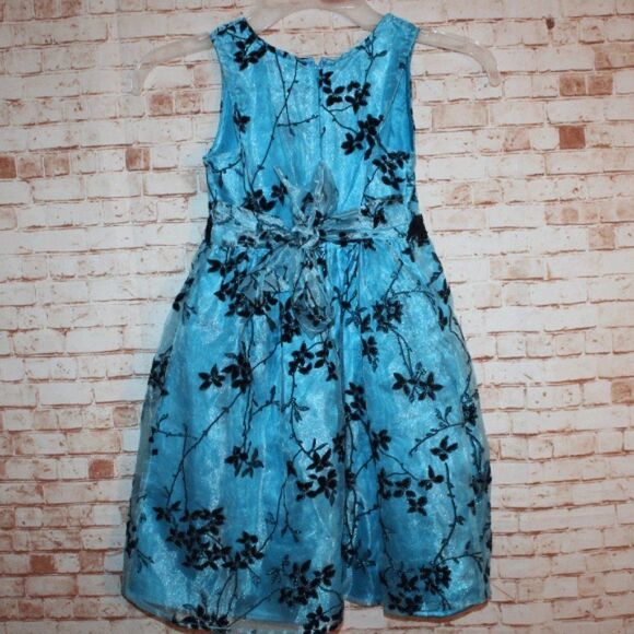 Zoey Sleeveless Blue Floral Dress Size 6x - Picture 4 of 4